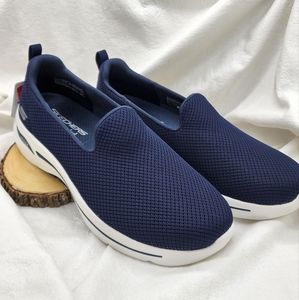 Skechers Womens Grateful Navy/White Walking Shoes Size 8.5 Wide